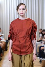 ヤストシ エズミ 2018年春夏コレクション - コラージュに込めた想い｜写真21