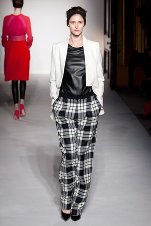 クレメンツ リベイロ 2012-13年秋冬コレクション - エスニック×ネオンカラーが織り成すアーバンシック｜写真20
