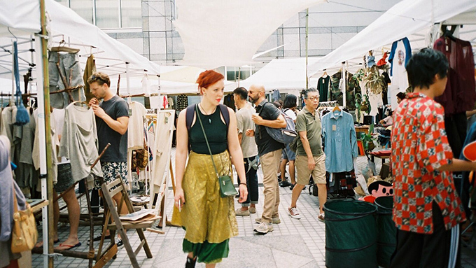 「RAW TOKYO NIGHT MARKET」表参道・COMMUNE 2ndで、古着とビールと音楽｜写真25