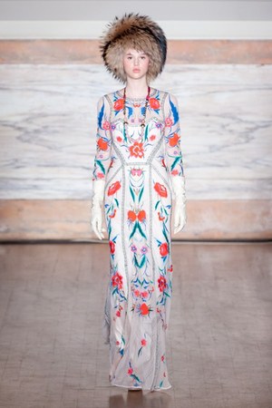 テンパリー ロンドン 2012-13年秋冬コレクション - 繊細かつ力強い現代女性の美しさを表現｜写真1