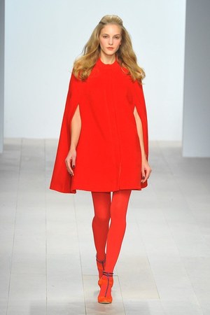 イッサ ロンドン 2012-13年秋冬コレクション - 華やかなプリントで描くシベリア鉄道の旅｜写真30