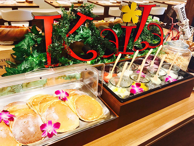 「カイラ カフェ」渋谷店でパンケーキの食べ放題、土日祝限定で実施 - サラダ＆ドリンクバーもセット｜写真2