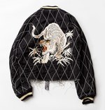 テーラー東洋×サスクワァッチファブリックスのコラボスカジャン、新宿・ビームスジャパンで限定販売｜写真3