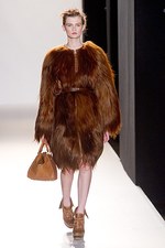 マルベリー(MULBERRY) 2012-13年秋冬コレクション - レトログラマラスなマルベリーガール｜写真1