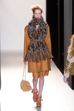 マルベリー(MULBERRY) 2012-13年秋冬コレクション - レトログラマラスなマルベリーガール｜写真3