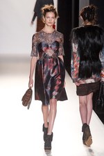 マルベリー(MULBERRY) 2012-13年秋冬コレクション - レトログラマラスなマルベリーガール｜写真41