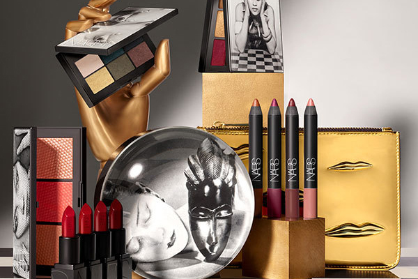 アイシャドー｜NARSのクリスマス限定コフレ - “ほしい色”だけを詰め込んだブラッシュ＆アイシャドーのパレット