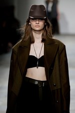 トップショップ ユニーク 2012-13年秋冬コレクション - 肩の力を抜いて楽しむ都会のガールズスタイル｜写真2