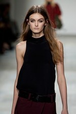 トップショップ ユニーク 2012-13年秋冬コレクション - 肩の力を抜いて楽しむ都会のガールズスタイル｜写真20