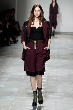 トップショップ ユニーク 2012-13年秋冬コレクション - 肩の力を抜いて楽しむ都会のガールズスタイル｜写真21