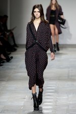 トップショップ ユニーク 2012-13年秋冬コレクション - 肩の力を抜いて楽しむ都会のガールズスタイル｜写真23