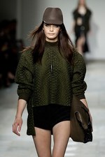 トップショップ ユニーク 2012-13年秋冬コレクション - 肩の力を抜いて楽しむ都会のガールズスタイル｜写真34