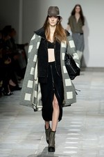 トップショップ ユニーク 2012-13年秋冬コレクション - 肩の力を抜いて楽しむ都会のガールズスタイル｜写真41