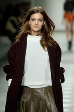 トップショップ ユニーク 2012-13年秋冬コレクション - 肩の力を抜いて楽しむ都会のガールズスタイル｜写真50