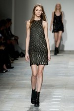 トップショップ ユニーク 2012-13年秋冬コレクション - 肩の力を抜いて楽しむ都会のガールズスタイル｜写真69