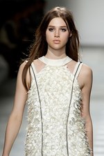 トップショップ ユニーク 2012-13年秋冬コレクション - 肩の力を抜いて楽しむ都会のガールズスタイル｜写真74