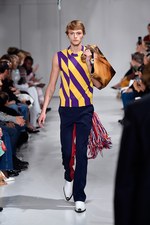 カルバン・クライン 205W39NYC 18年春コレクション - ホラーとドリームから見出す美とは｜写真57