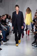 カルバン・クライン 205W39NYC 18年春コレクション - ホラーとドリームから見出す美とは｜写真79