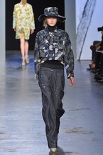 アクネ(ACNE) 2012-13年秋冬ウィメンズコレクション - 斬新かつパワフルに女性の美しさを表現｜写真36