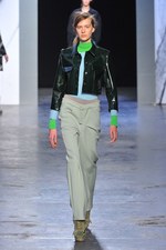 アクネ(ACNE) 2012-13年秋冬ウィメンズコレクション - 斬新かつパワフルに女性の美しさを表現｜写真45