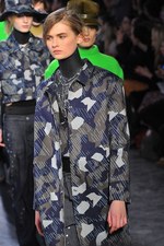 アクネ(ACNE) 2012-13年秋冬ウィメンズコレクション - 斬新かつパワフルに女性の美しさを表現｜写真59