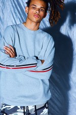 フィラ×モンキータイムが別注スニーカーやスウェット発売、90年代テイストのロゴやシルエット｜写真8