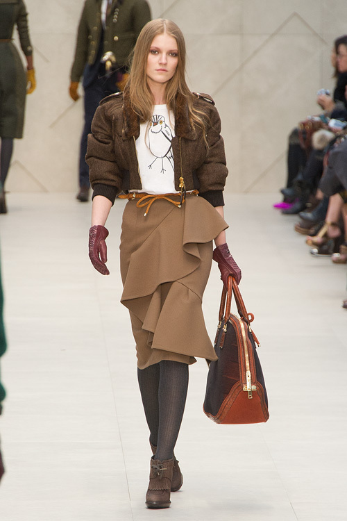 美品！！ BURBERRY PRORSUM チノパン バーバリープローサム 美品！！ BURBERRY PRORSUM チノパン バーバリープローサム