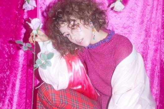 キャンディ ストリッパー×仲里依紗、トータルコーディネートで楽しむコラボアイテム登場