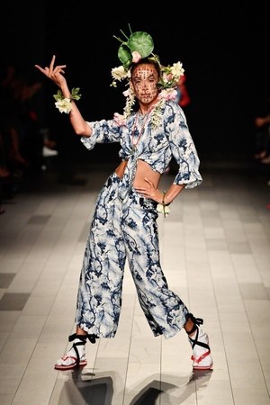 デシグアル(Desigual) 2018年春夏ウィメンズコレクション  - 写真42