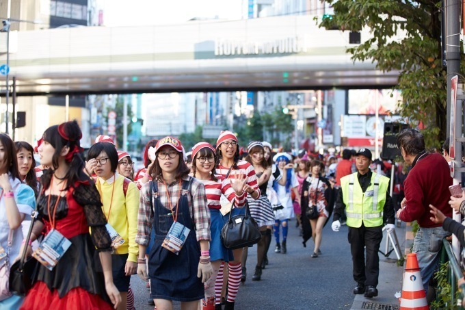 六本木で「ロッポンギ ハロウィン ジャンボ」1,500人参加の仮装ダンスパレード、ハロウィングルメも｜写真4