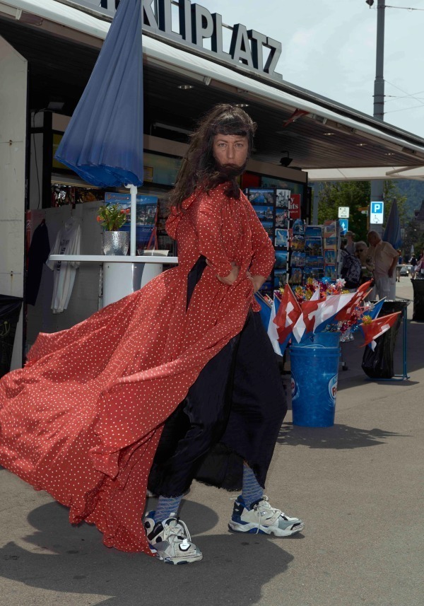 ヴェトモン(VETEMENTS) 2018年春夏ウィメンズ&メンズコレクション  - 写真31