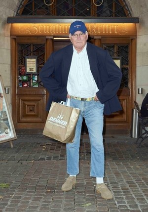 ヴェトモン(VETEMENTS) 2018年春夏ウィメンズ&メンズコレクション  - 写真22