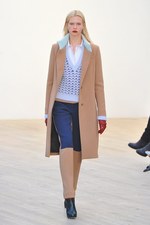 プリングル オブ スコットランド 2012-13年秋冬コレクション - ウェアラブルかつシックなニットスタイル｜写真18