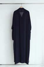 ソーイ ウィメン×ステュディオスのコラボロングシャツ - ドレープを描くゆるやかなシルエット｜写真8