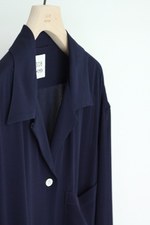 ソーイ ウィメン×ステュディオスのコラボロングシャツ - ドレープを描くゆるやかなシルエット｜写真6