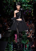 モスキーノ 2018年春夏コレクション  - 春が来た、花が咲いた｜写真10