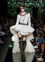 モスキーノ 2018年春夏コレクション  - 春が来た、花が咲いた｜写真33