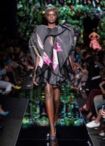 モスキーノ 2018年春夏コレクション  - 春が来た、花が咲いた｜写真44