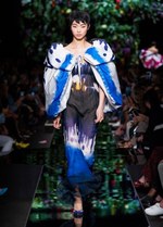 モスキーノ 2018年春夏コレクション  - 春が来た、花が咲いた｜写真45