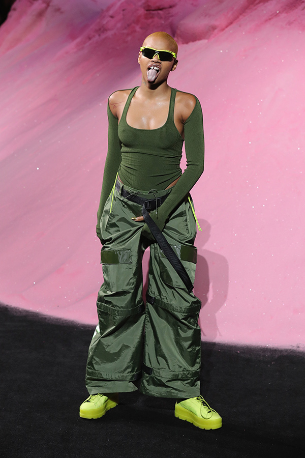 フェンティ プーマ バイ リアーナ(FENTY PUMA by Rihanna) 2018年春夏ウィメンズ&メンズコレクション シルエット - 写真19