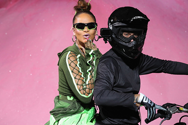 ビーチサンダル｜フェンティ プーマ バイ リアーナ 2018年春夏コレクション - サーフ×モータースポーツ