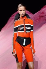 フェンティ プーマ バイ リアーナ 2018年春夏コレクション - サーフ×モータースポーツ｜写真80