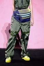 フェンティ プーマ バイ リアーナ 2018年春夏コレクション - サーフ×モータースポーツ｜写真85