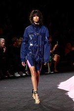 フェンティ プーマ バイ リアーナ 2018年春夏コレクション - サーフ×モータースポーツ｜写真12