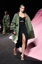 フェンティ プーマ バイ リアーナ 2018年春夏コレクション - サーフ×モータースポーツ｜写真35