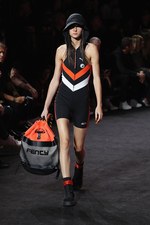 フェンティ プーマ バイ リアーナ 2018年春夏コレクション - サーフ×モータースポーツ｜写真41