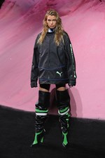 フェンティ プーマ バイ リアーナ 2018年春夏コレクション - サーフ×モータースポーツ｜写真50