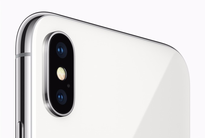 アップルが「iPhone X(アイフォーン·テン)」ベゼルレスディスプレイの最上位モデル｜写真9
