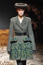 McQ 2012-13年秋冬コレクション - マックイーンのスピリットを継承したスペクタクルショー｜写真10
