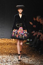 McQ 2012-13年秋冬コレクション - マックイーンのスピリットを継承したスペクタクルショー｜写真49